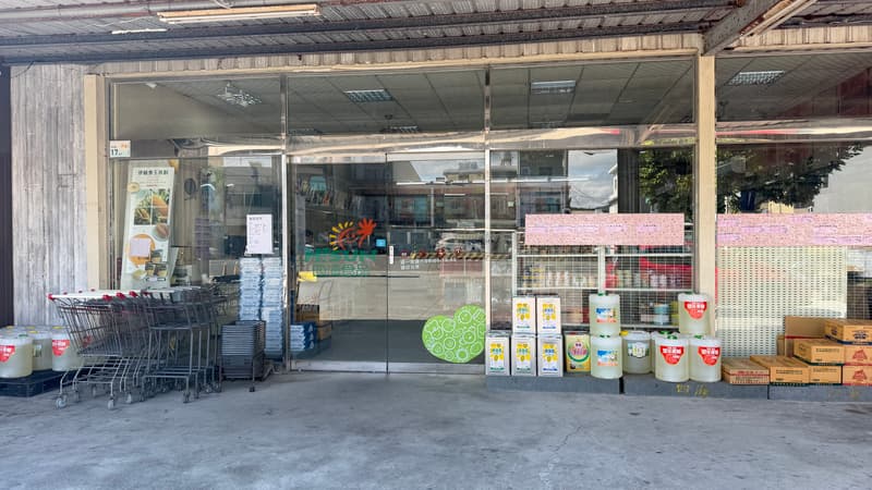 四海食品恆春門市 · 門市外觀